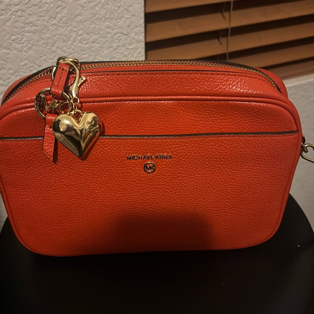 EUC Michael Kors Vibrant Orange Crossbody Bag - Picture 2 of 6